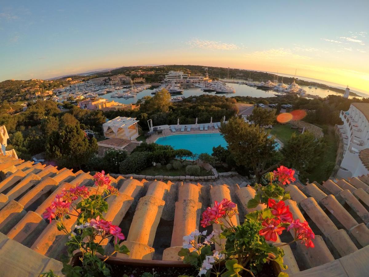 Hotel Luci Di La Muntagna Порто Черво Екстериор снимка