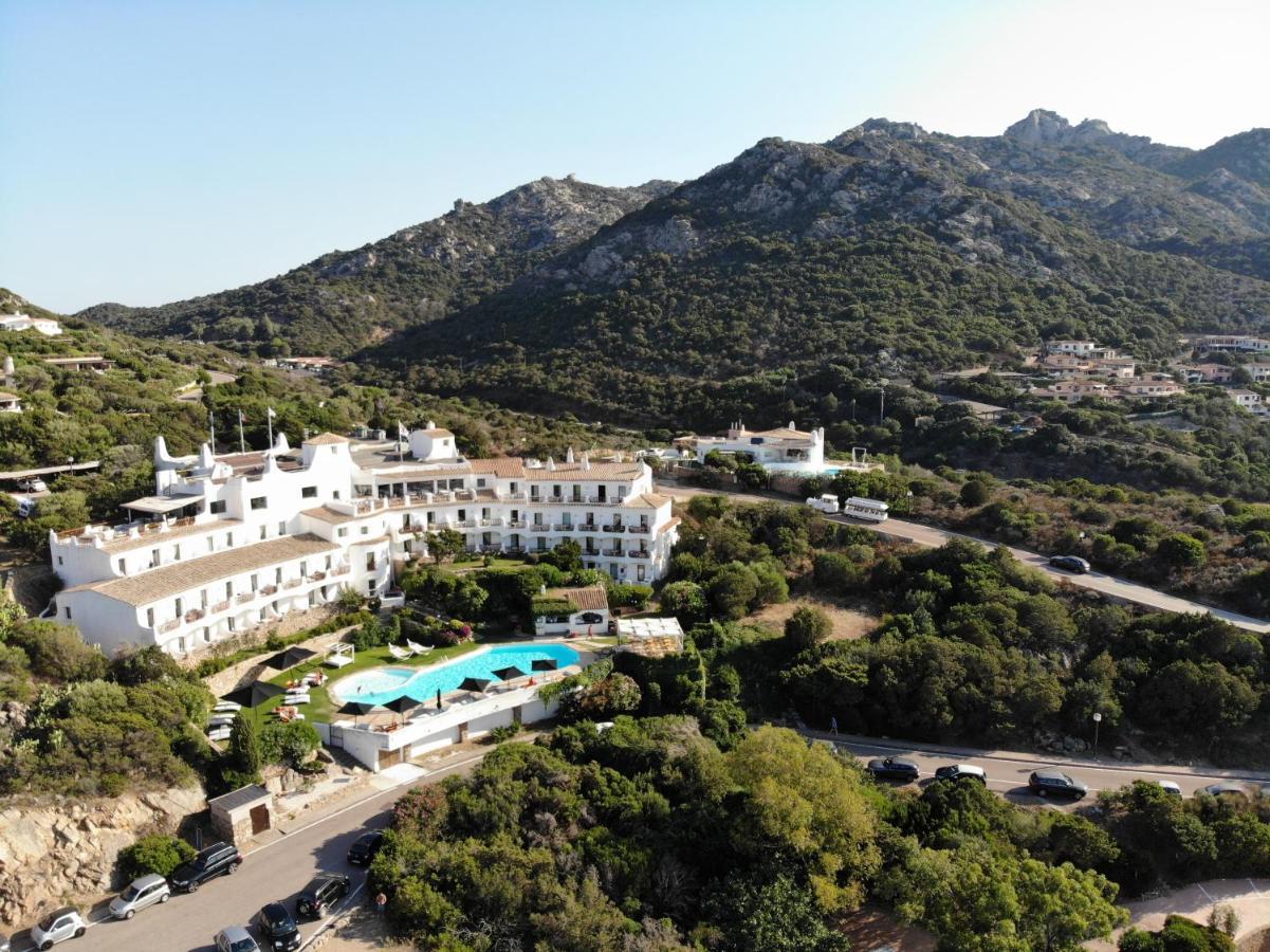 Hotel Luci Di La Muntagna Порто Черво Екстериор снимка
