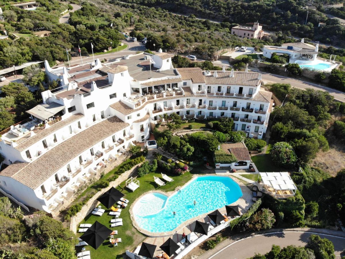 Hotel Luci Di La Muntagna Порто Черво Екстериор снимка