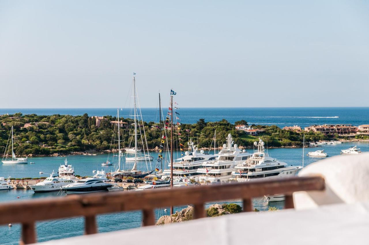 Hotel Luci Di La Muntagna Порто Черво Екстериор снимка