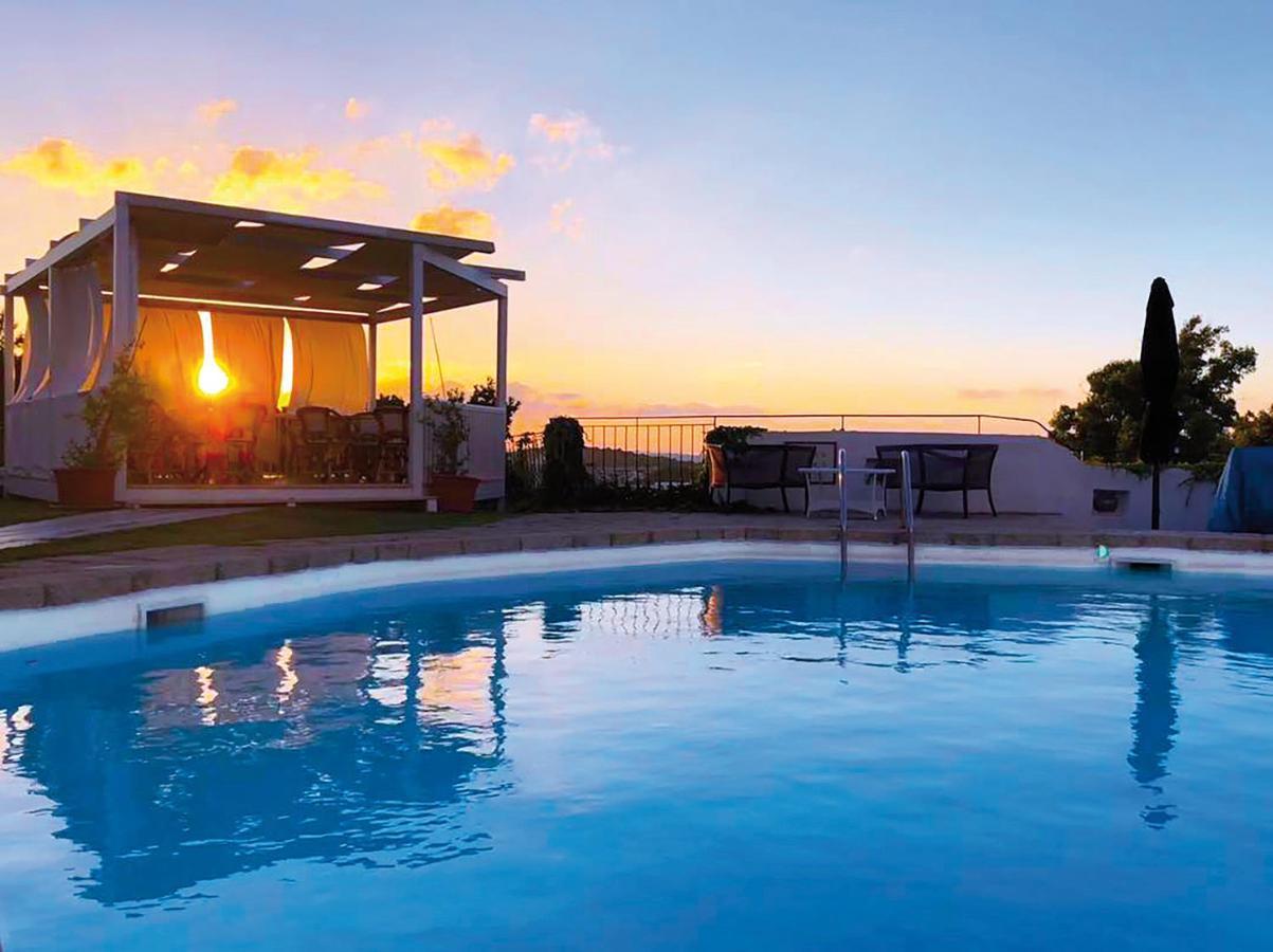Hotel Luci Di La Muntagna Порто Черво Екстериор снимка