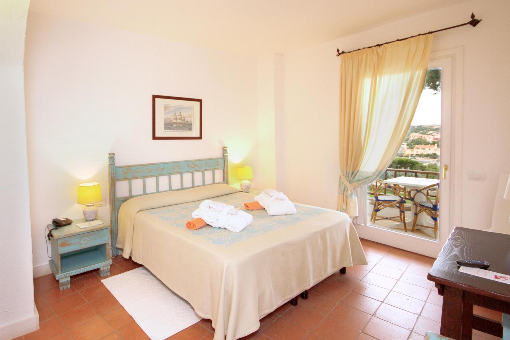 Hotel Luci Di La Muntagna Порто Черво Стая снимка